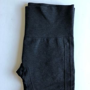 Lululemon Gray Capri Leggings